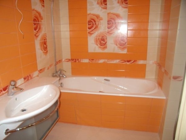 Ванная с оранжевой плиткой фото смотреть
